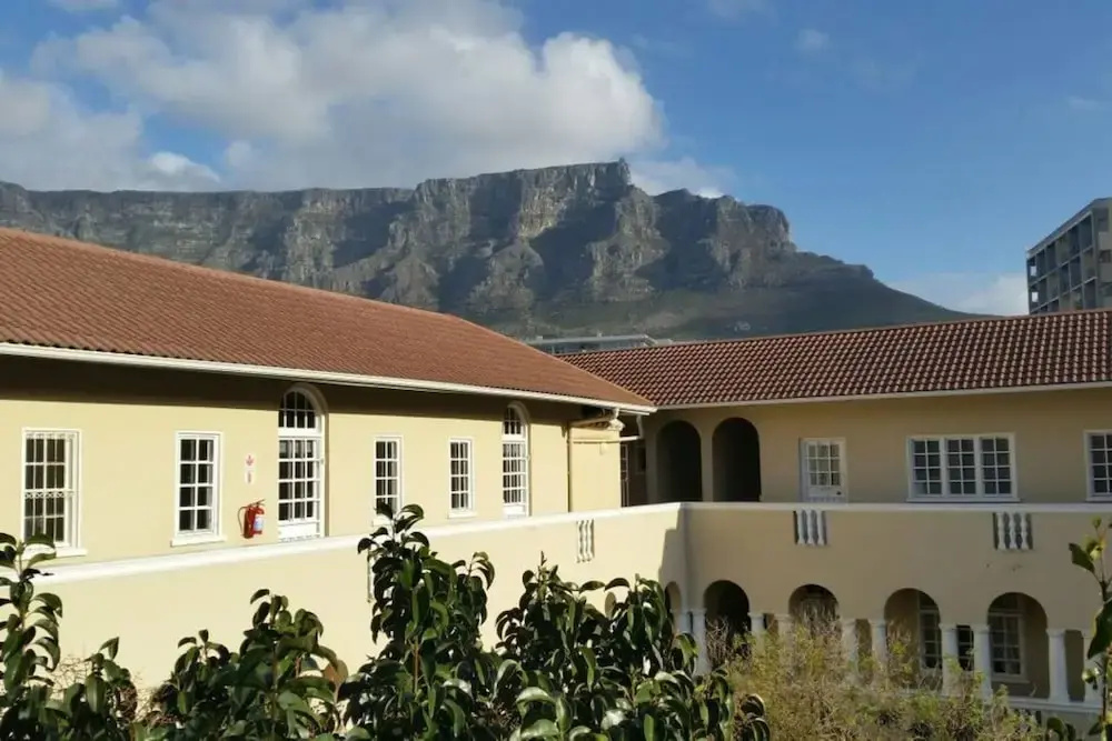 1 Bedroom Apartment in Inner City Cape Town