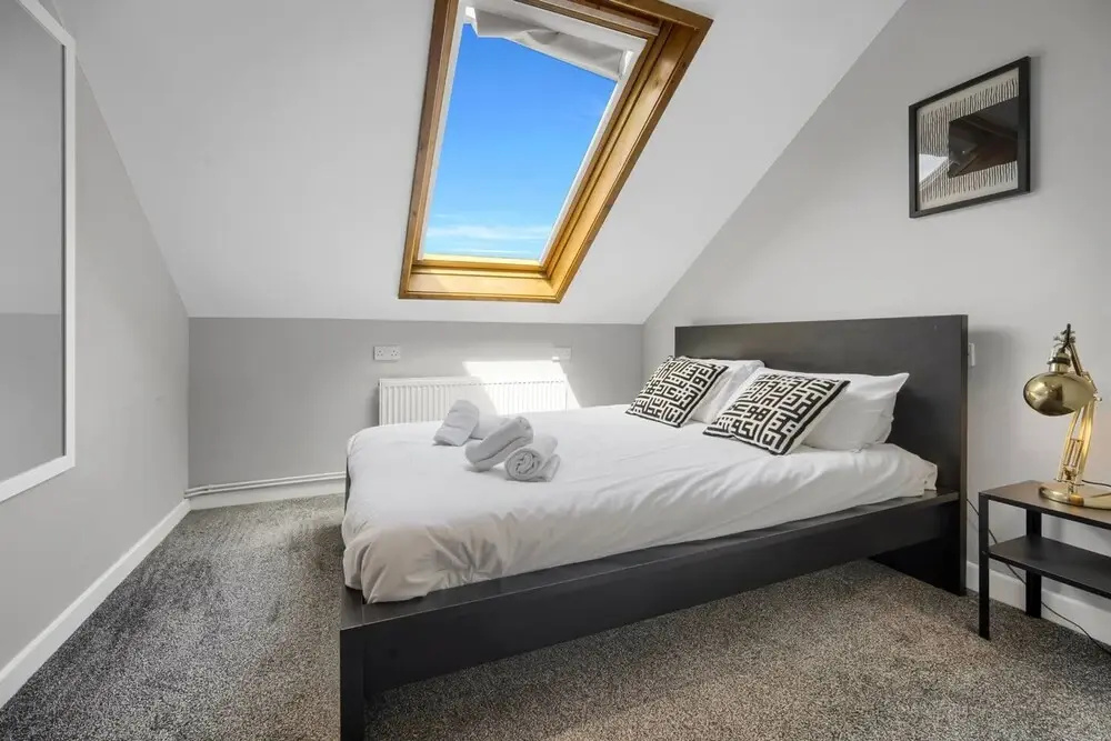 Luxury Penthouse Suite - Swansea Central - Beach