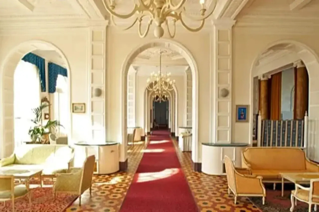 Grand Hotel - Général
