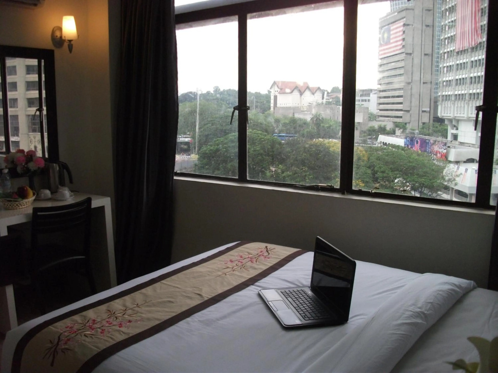 Отель Swiss Hotel Kuala Lumpur в Куала-Лумпуре