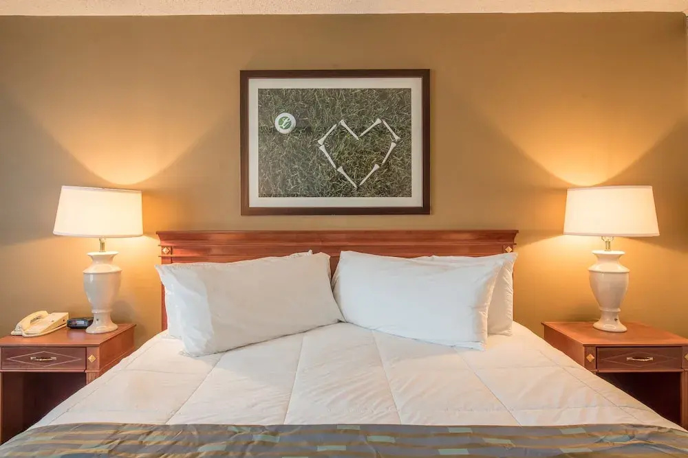 Double Suite (full double bed)