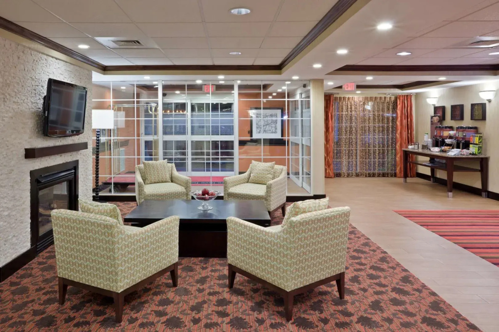 Hotel photo 12