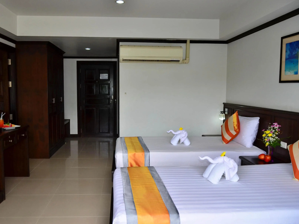 First Residence Hotel - Général