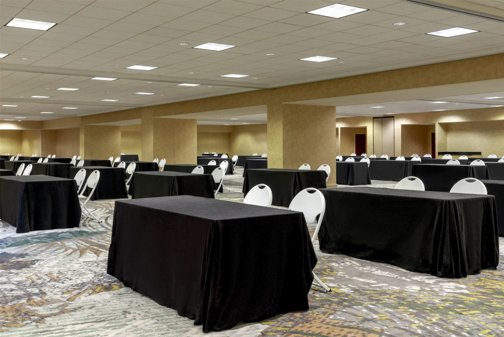 Courtland Grand Hotel, Trademark Collection by Wyndham - фото 26