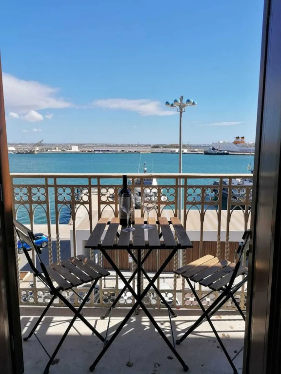 Suite with balcony