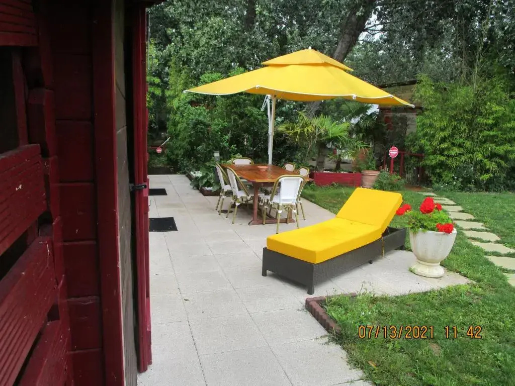2 Bedrooms Chalet