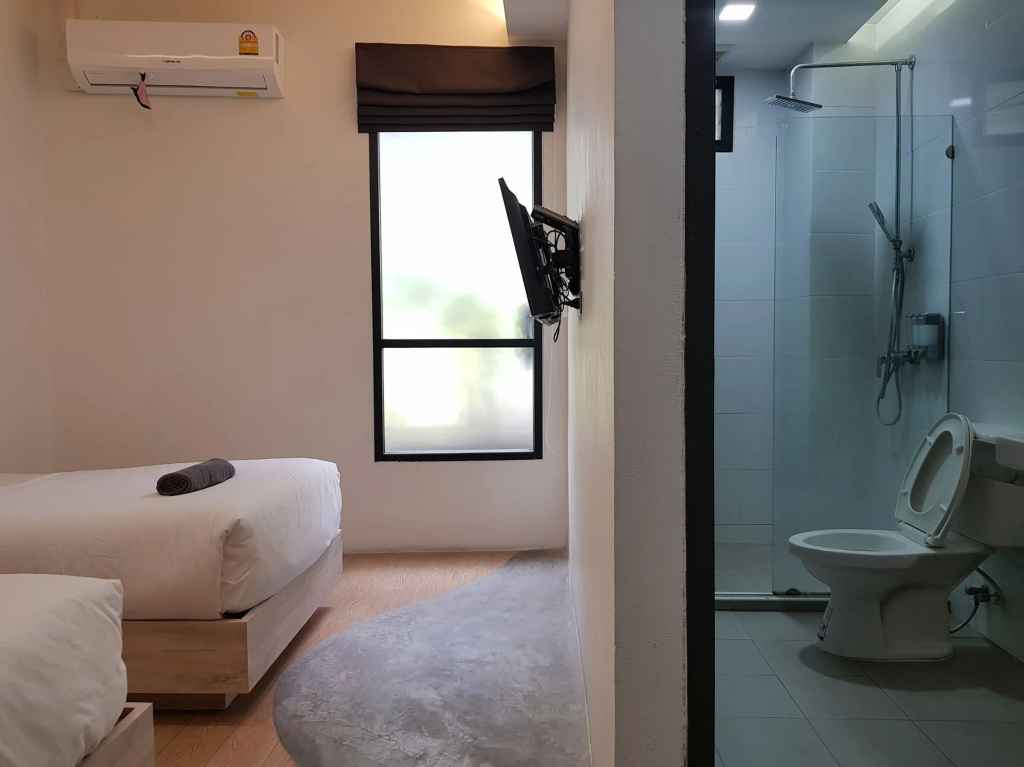 All day hostel @ BTS Bang Chak by ZUZU — фото