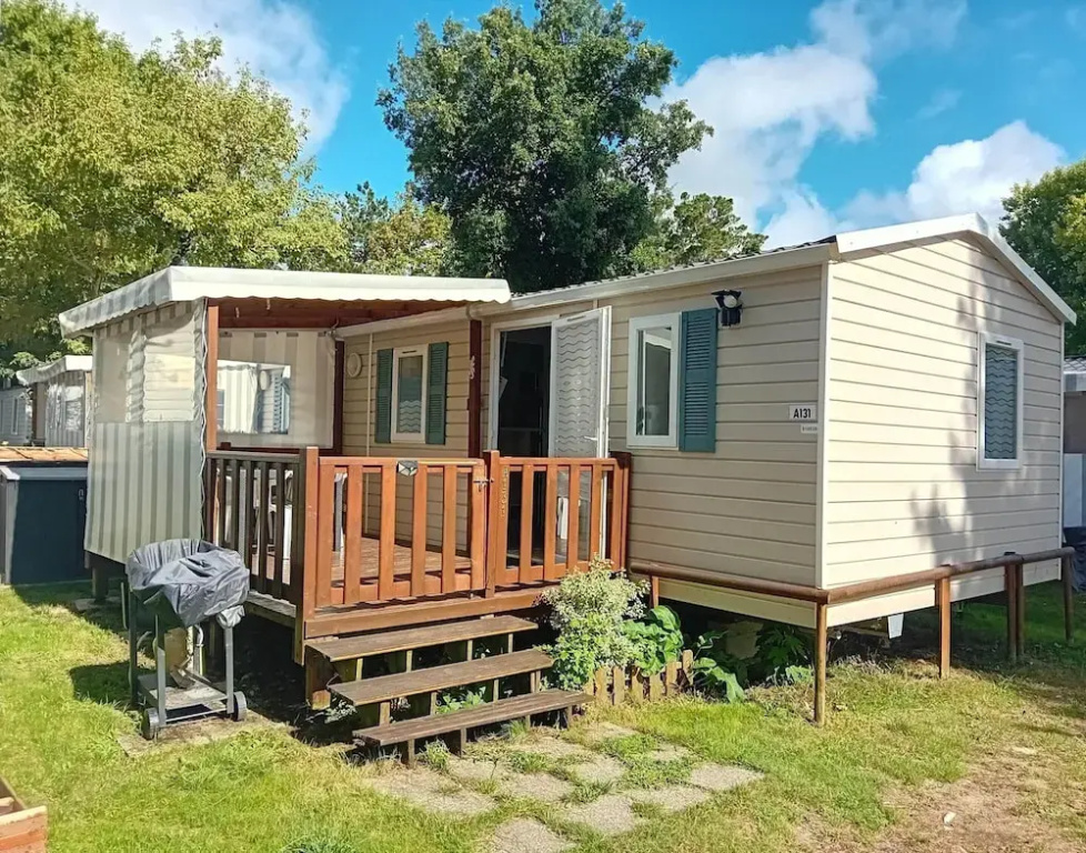 Holiday Home in Saint Jean de Monts With Jacuzzi