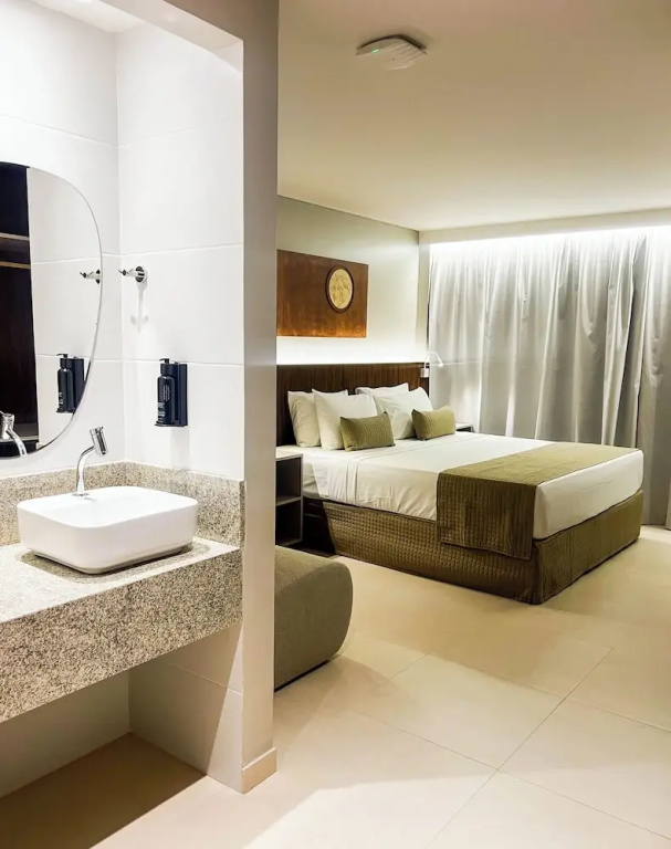 Deluxe Double room (full double bed)