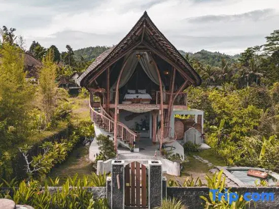 Wiwaka Bamboo House
