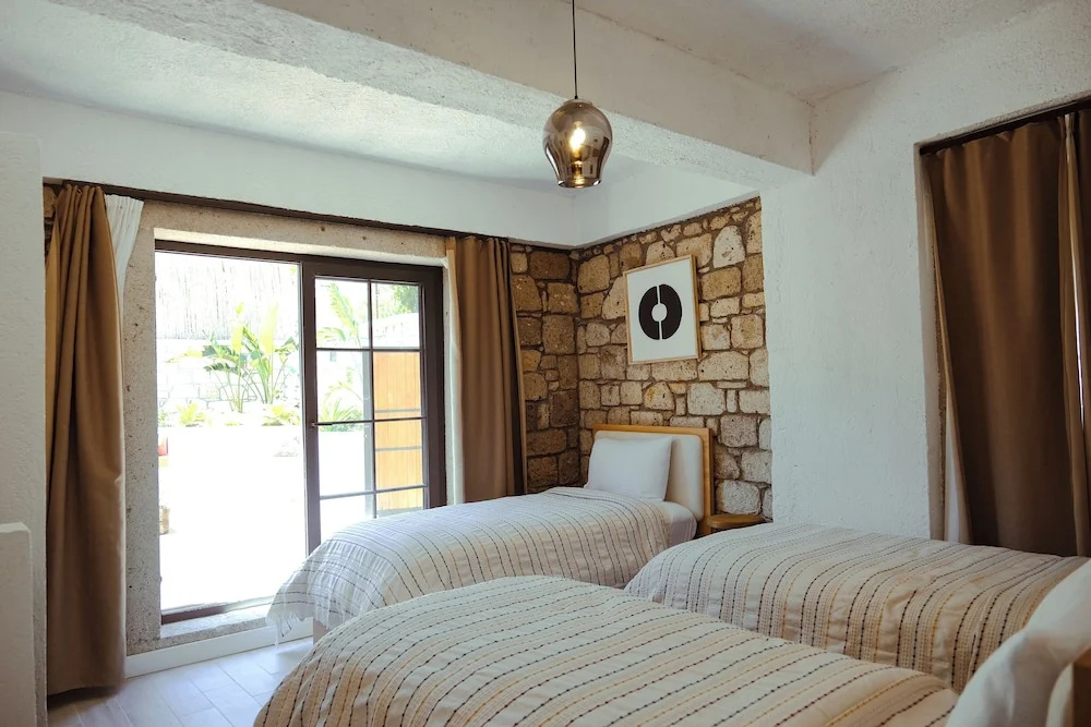 Grand room