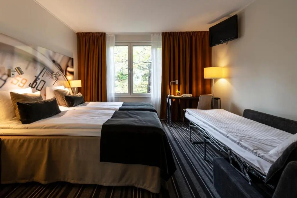 Standard Triple room