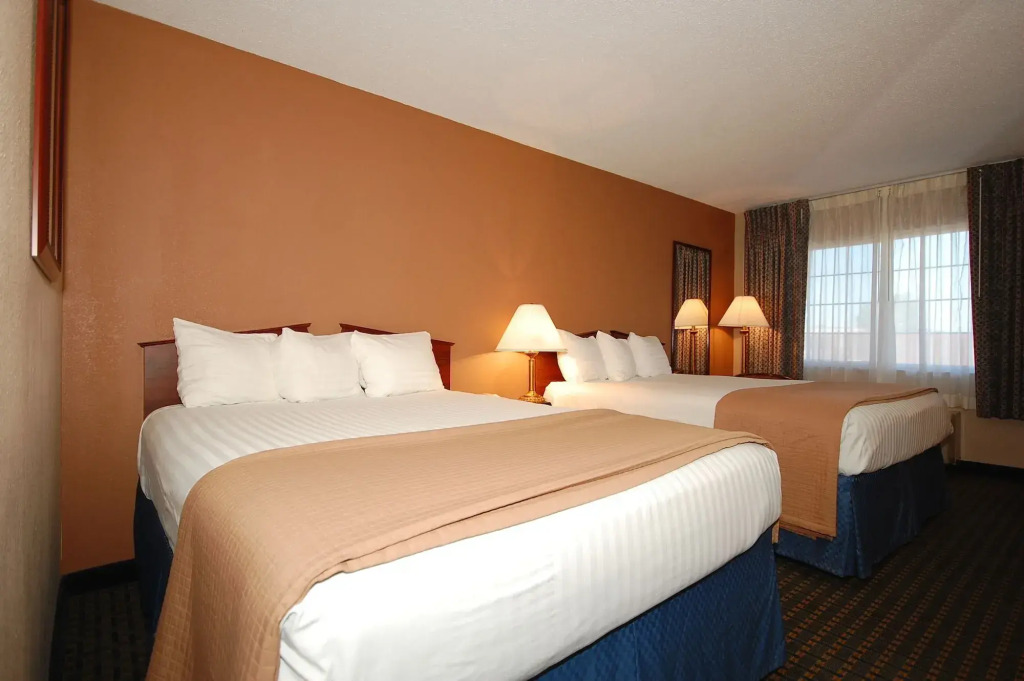 Best Western Red Baron Hotel — фото 3