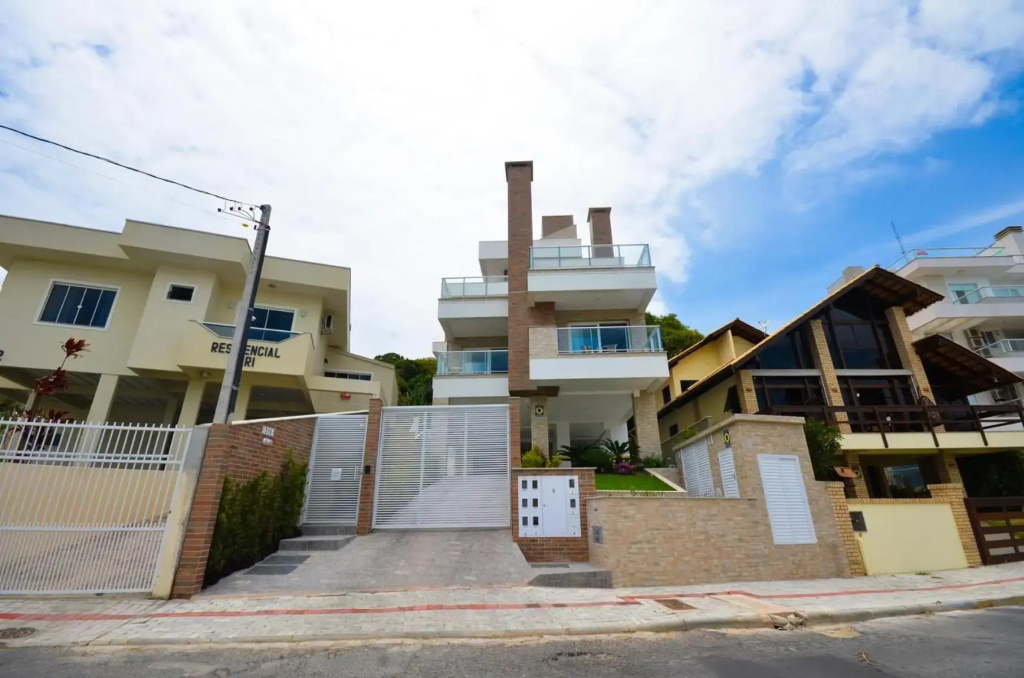 1080 - Apartamento com vista para o mar em Bombinhas