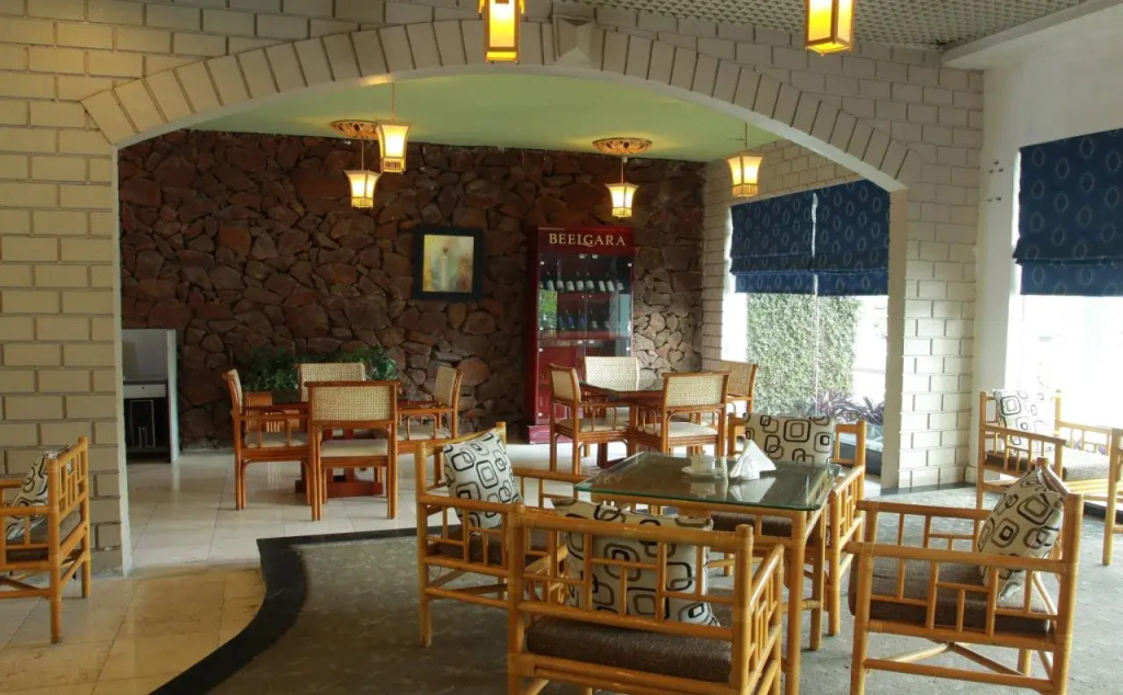 Food & Beverage