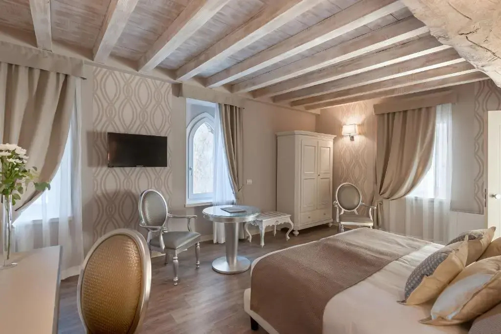 Borgo il Mezzanino - Chambres