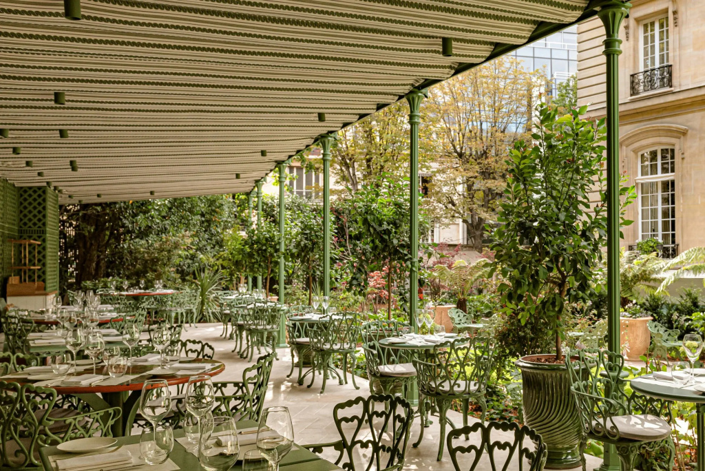 Saint James Paris - Relais & Chateaux