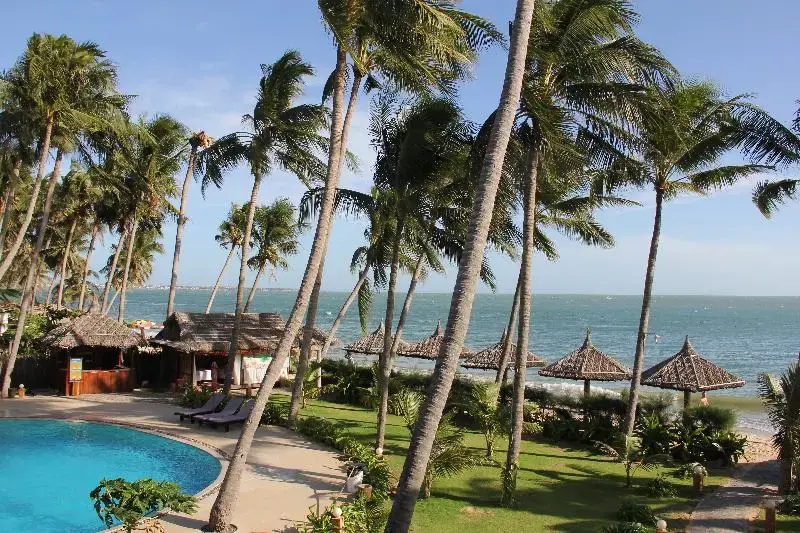Beach & Waterfront
