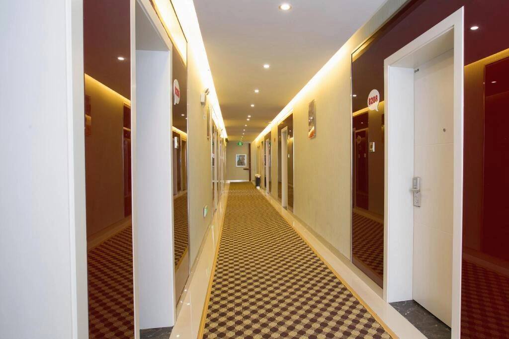 Thank Inn Chain Hotel Yunnan Xishuangbanna Jinghong Manting Park