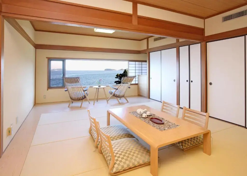 Awaji International Hotel The Sunplaza - Chambres