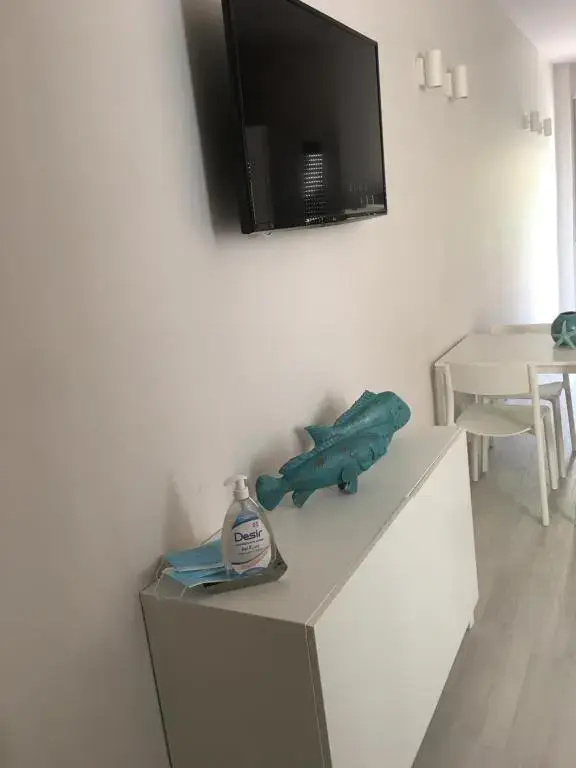 2 camere 50 passi dal mare