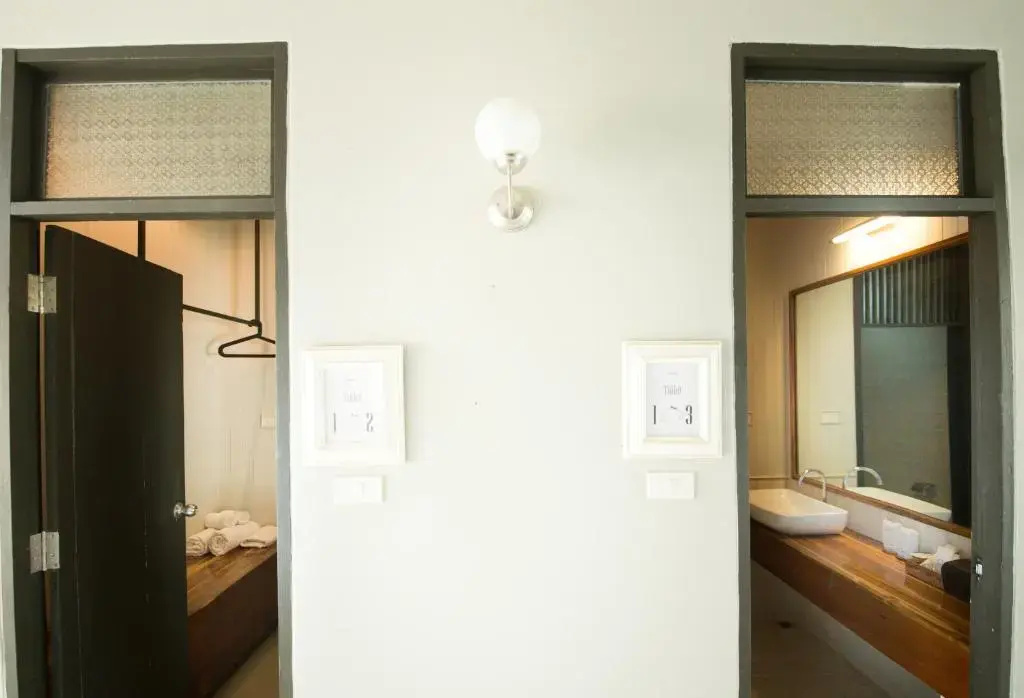 Dorm of Happiness by Tharaburi - Chambres