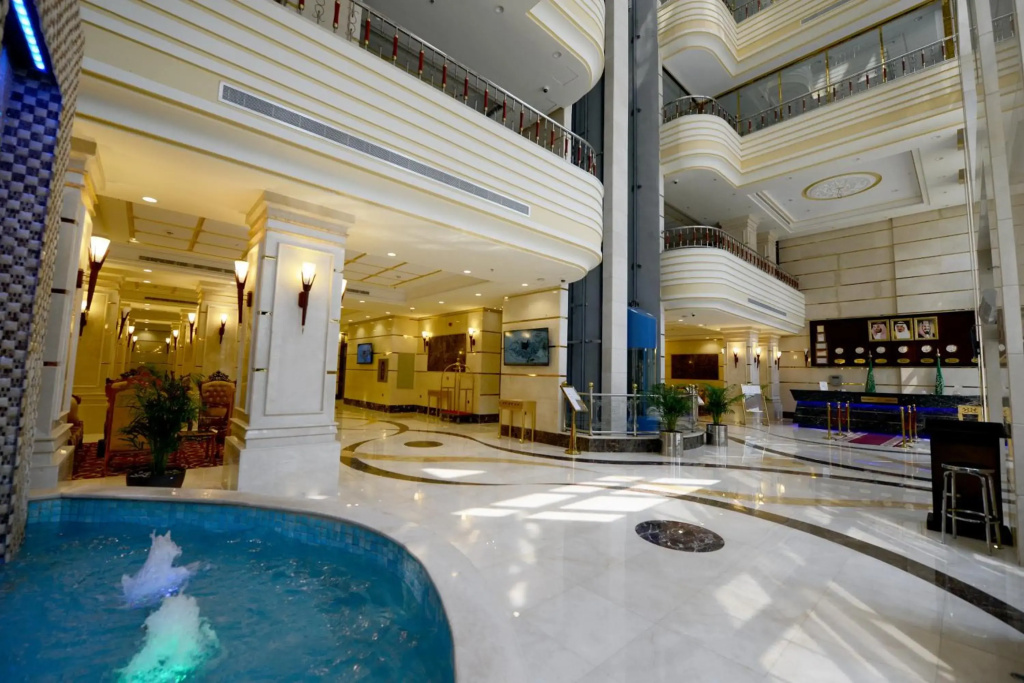 Hotel photo 12