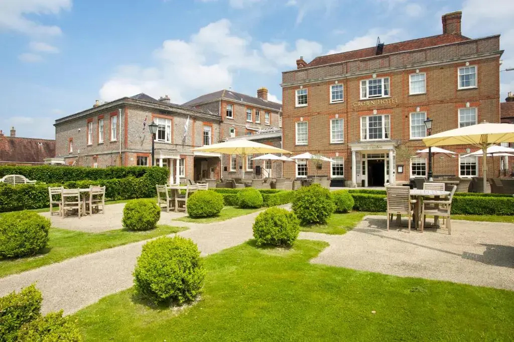 Crown Hotel - Général