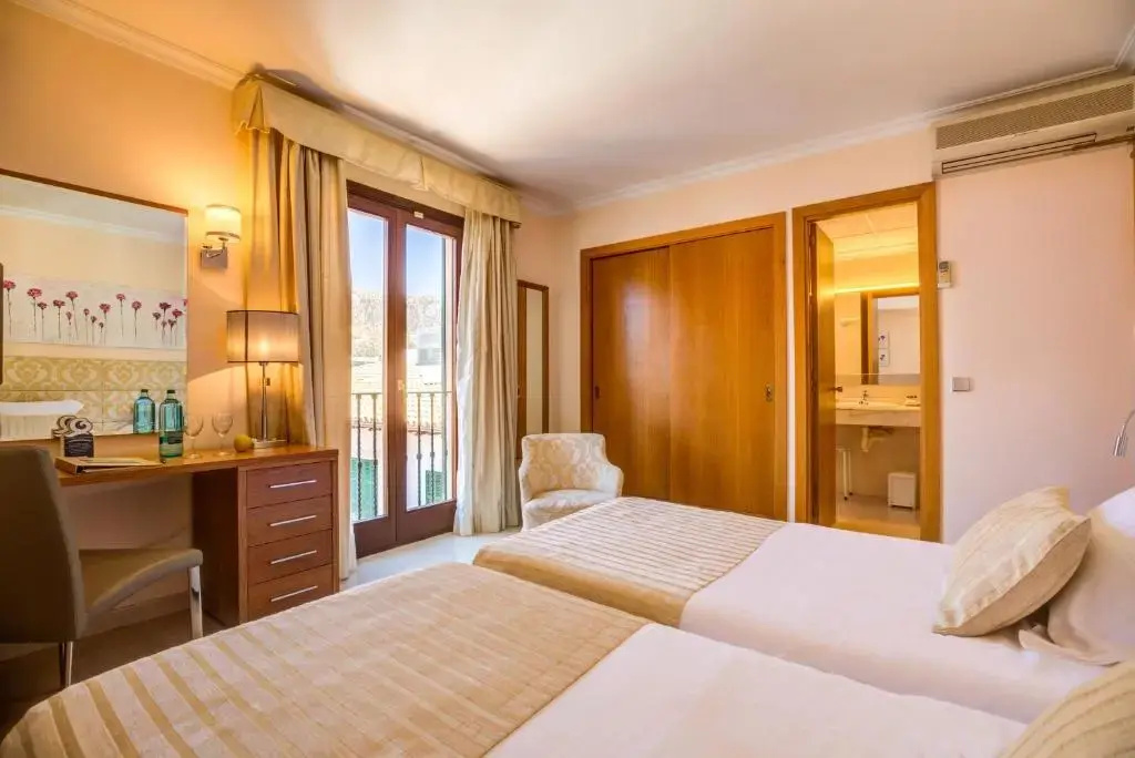 Standard Double room (twin beds)