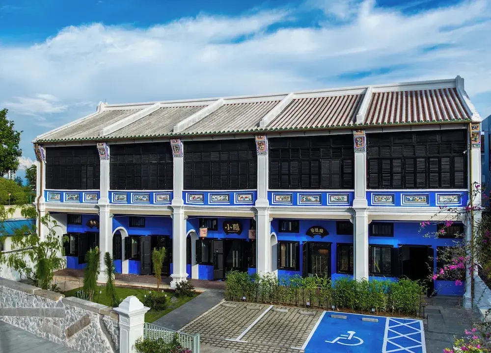 Cheong Fatt Tze - The Qing Suites