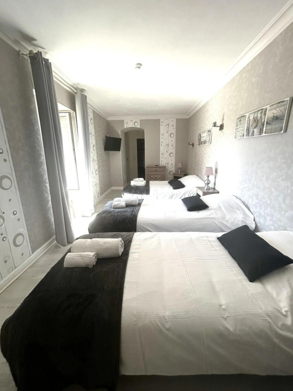 Voir la photo 2 — Hôtel Central