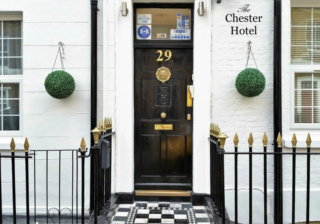 Chester Hotel — фото