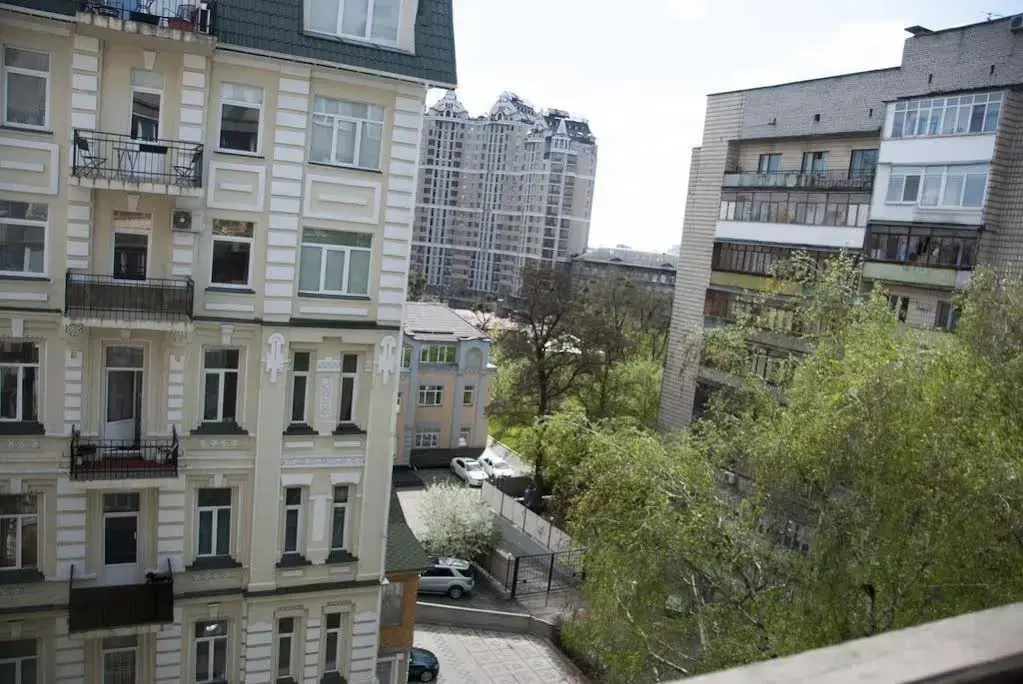 Home Hotel Apartments on Zoloti Vorota