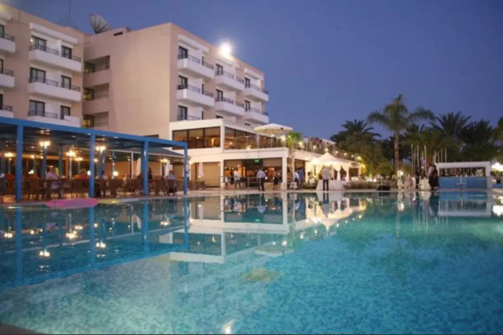Queen's Bay Hotel - Général