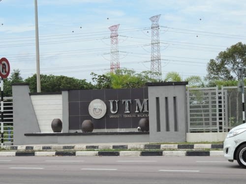 Golden Leaf Hotel @ Taman University