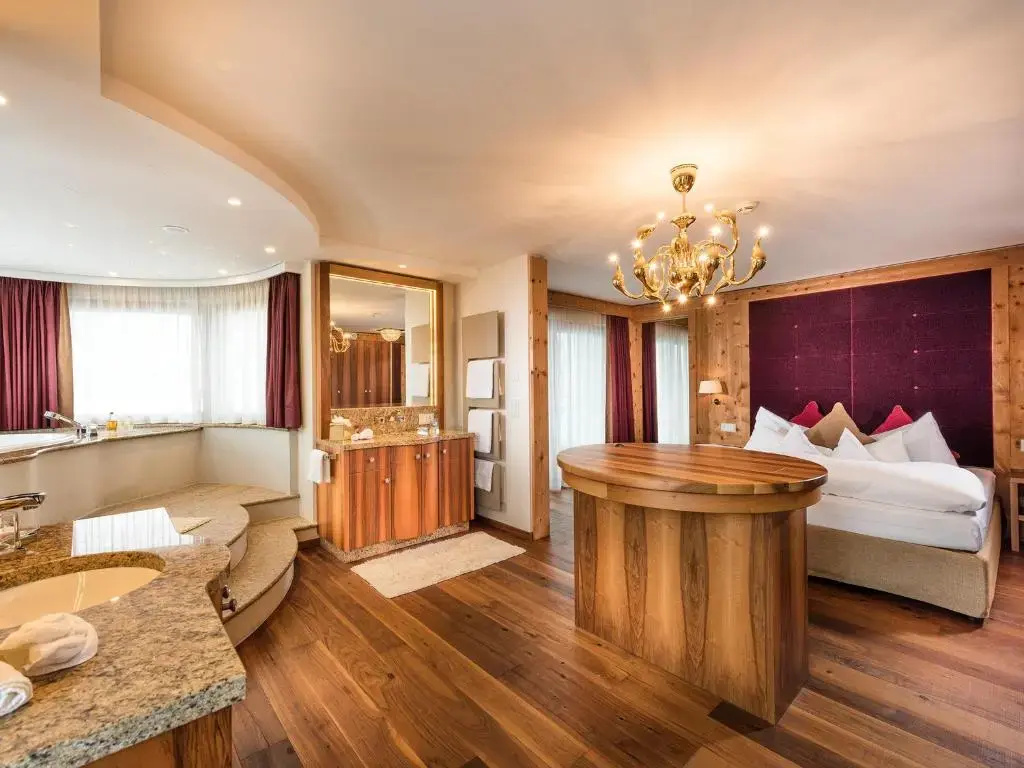 Double Suite with balcony full double bed