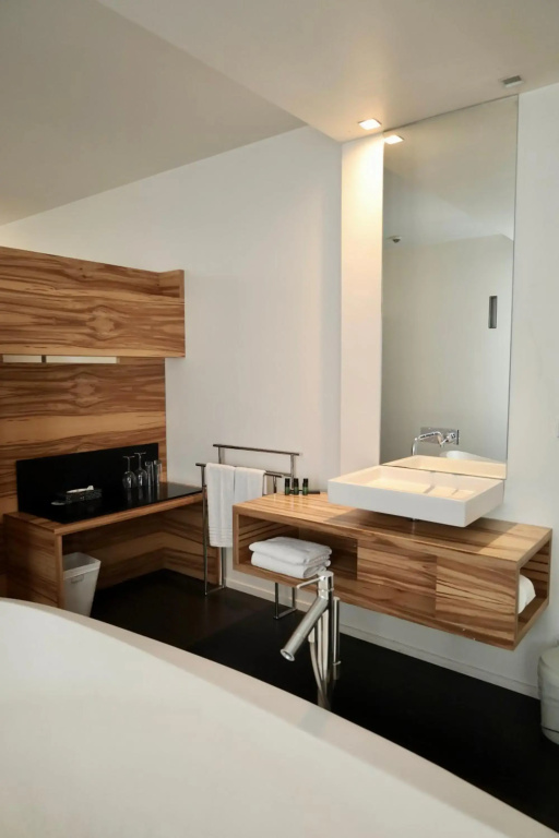 D-Hotel - Général
