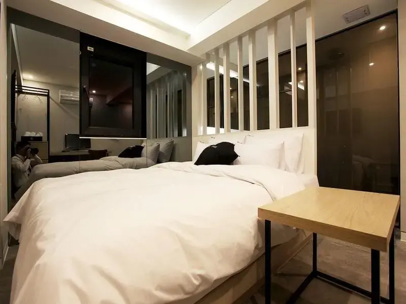 Standard Double room (full double bed)