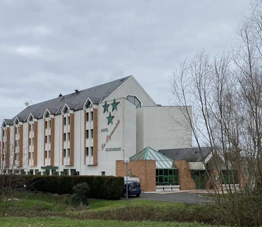 Cit' Hôtel la Pyramide