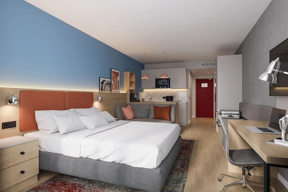 Superior Double Studio with balcony (full double bed)