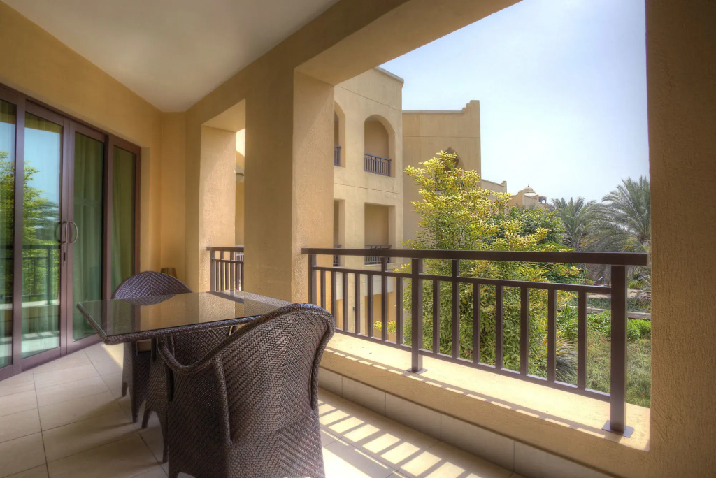 Shangri-La Hotel Apartments Qaryat Al Beri - фото 16
