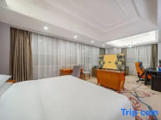 Deluxe Double room (full double bed)
