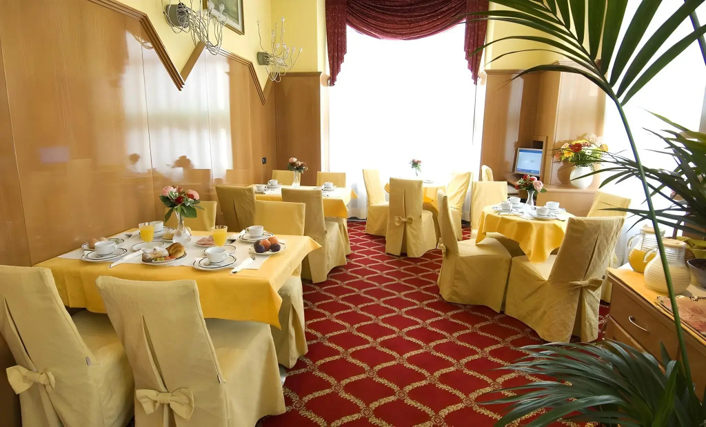 Hotel photo 13