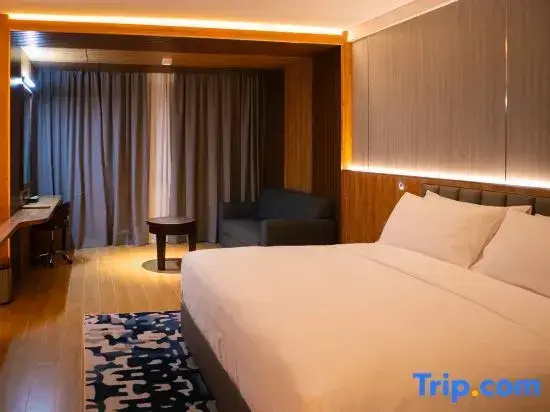 Executive Double room (full double bed)