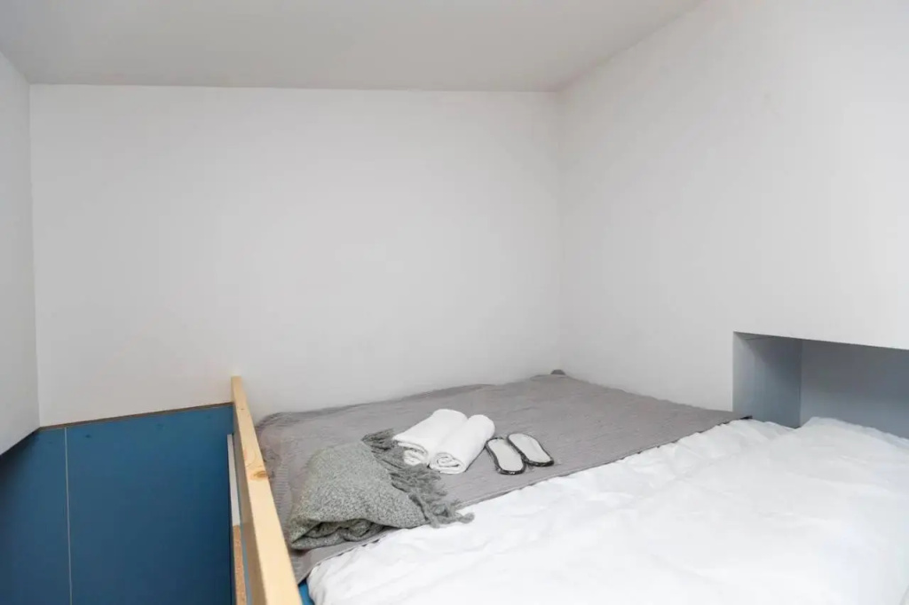 Luminous and stylish 2BR apt in the city center