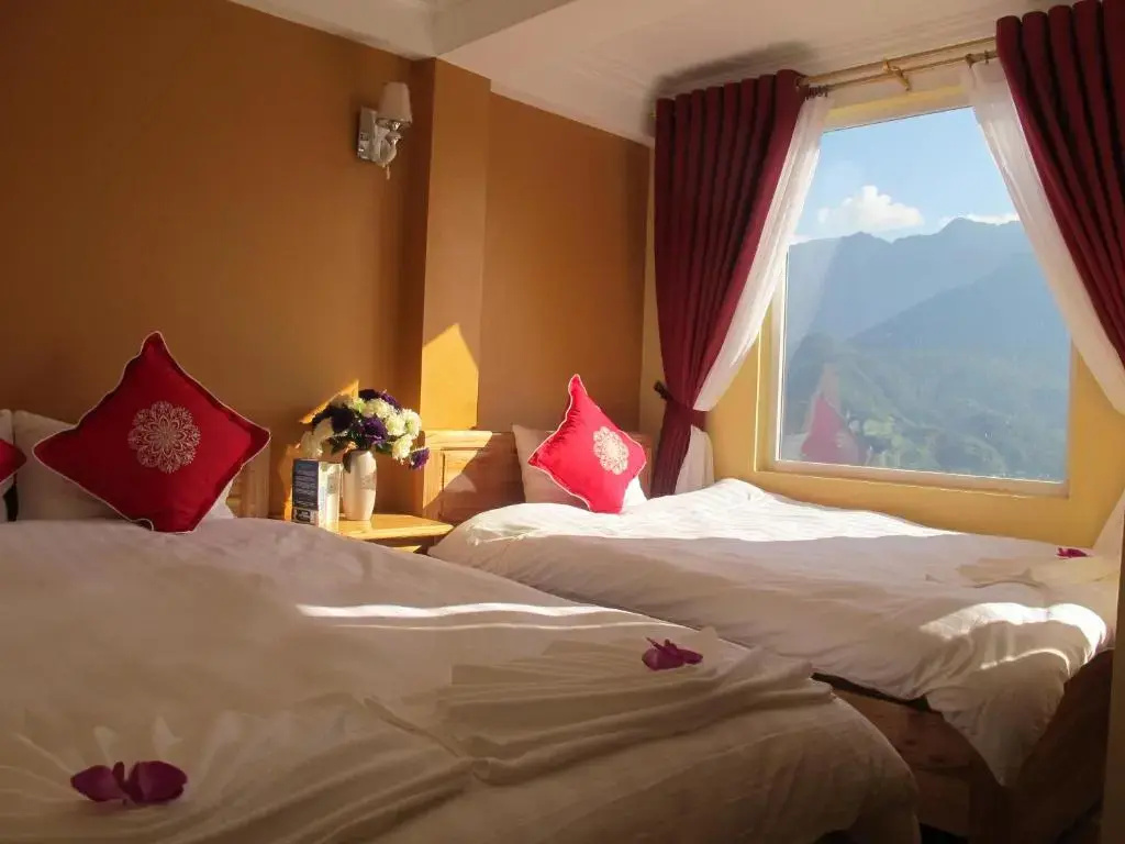 Standard Double room with mountain view (twin beds)