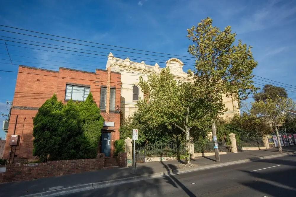 Richmond Private Rooms @ 151 Hoddle Homestay