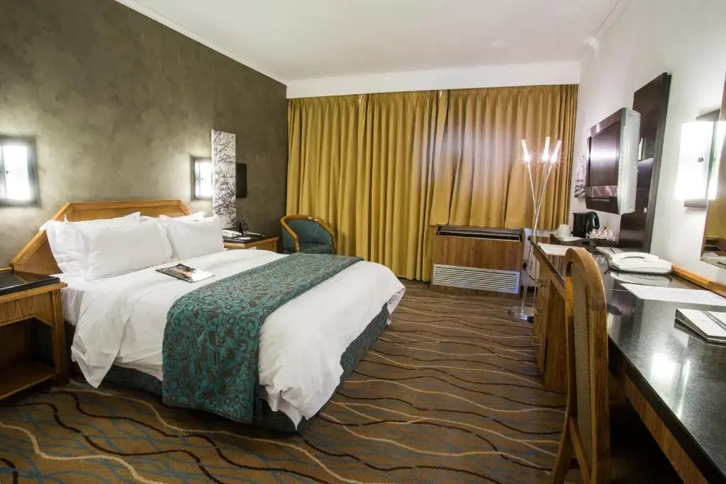 Standard Double room with river view (full double bed)