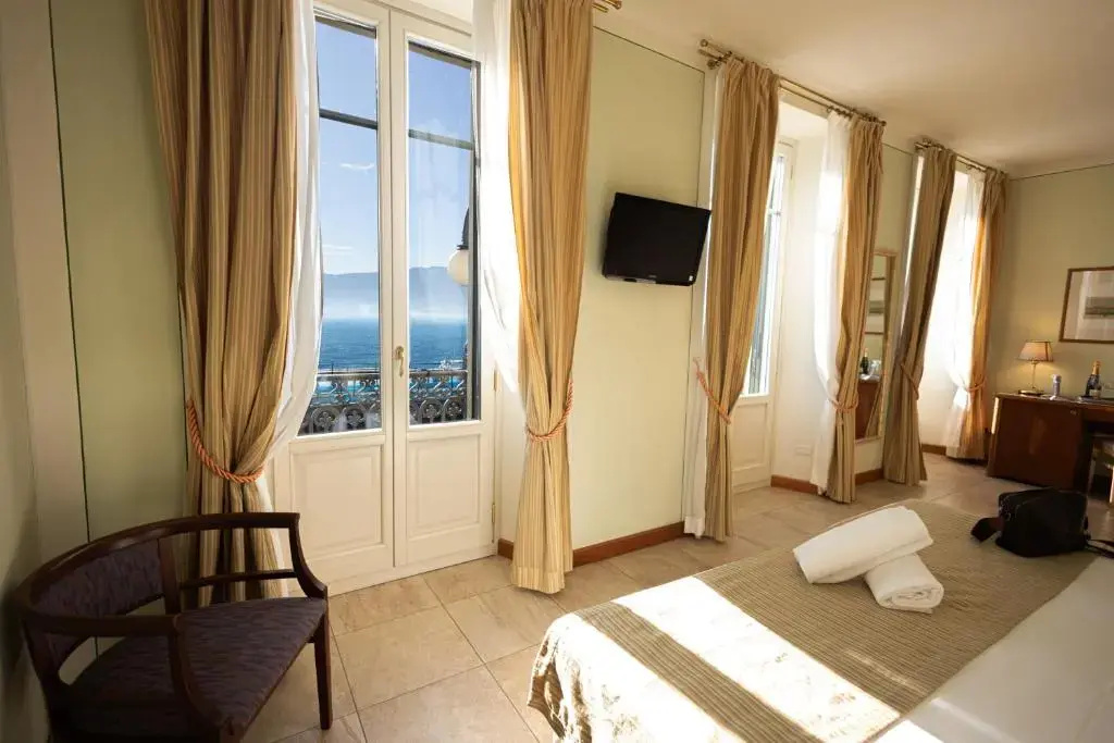 Deluxe Single room