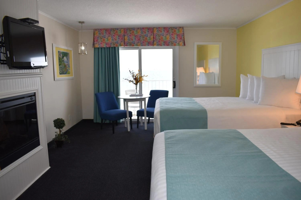Breakers Resort & Beach Bar — 5